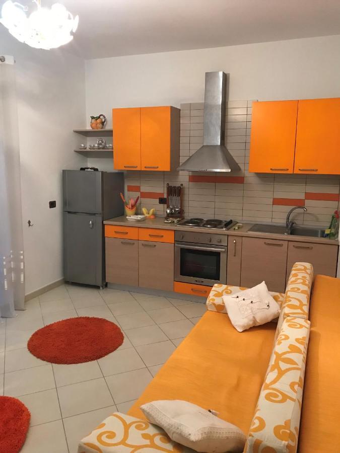Seanfinity Apartments Вльора Екстер'єр фото