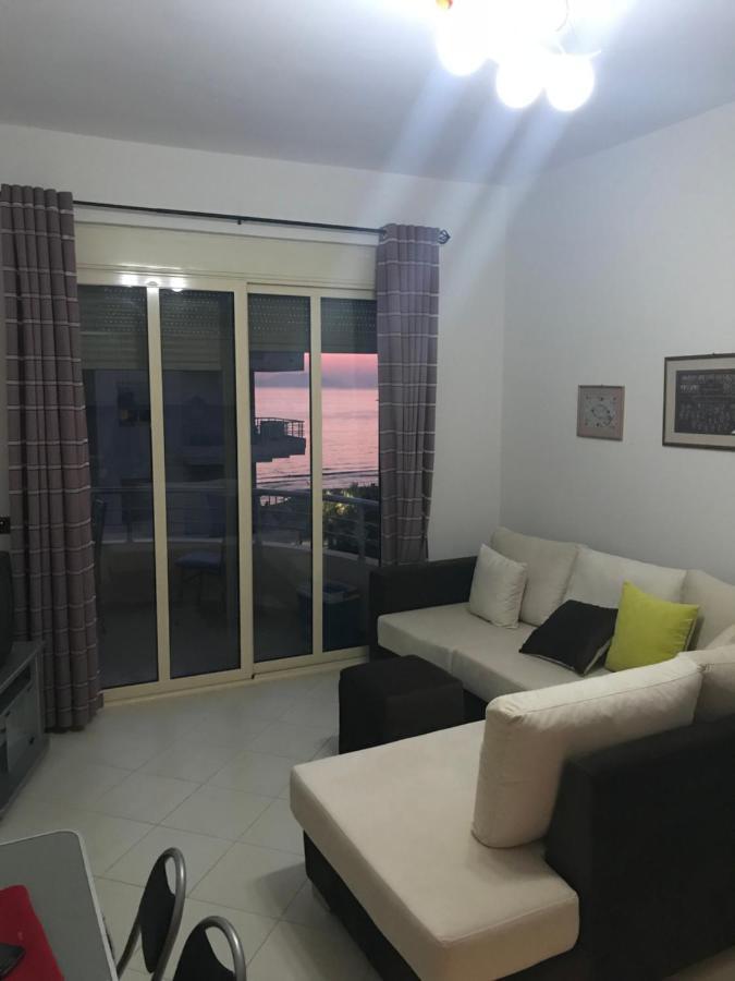 Seanfinity Apartments Вльора Екстер'єр фото