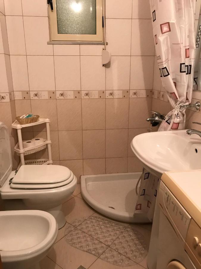 Seanfinity Apartments Вльора Екстер'єр фото